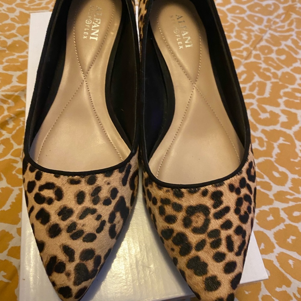 Alfani pumps